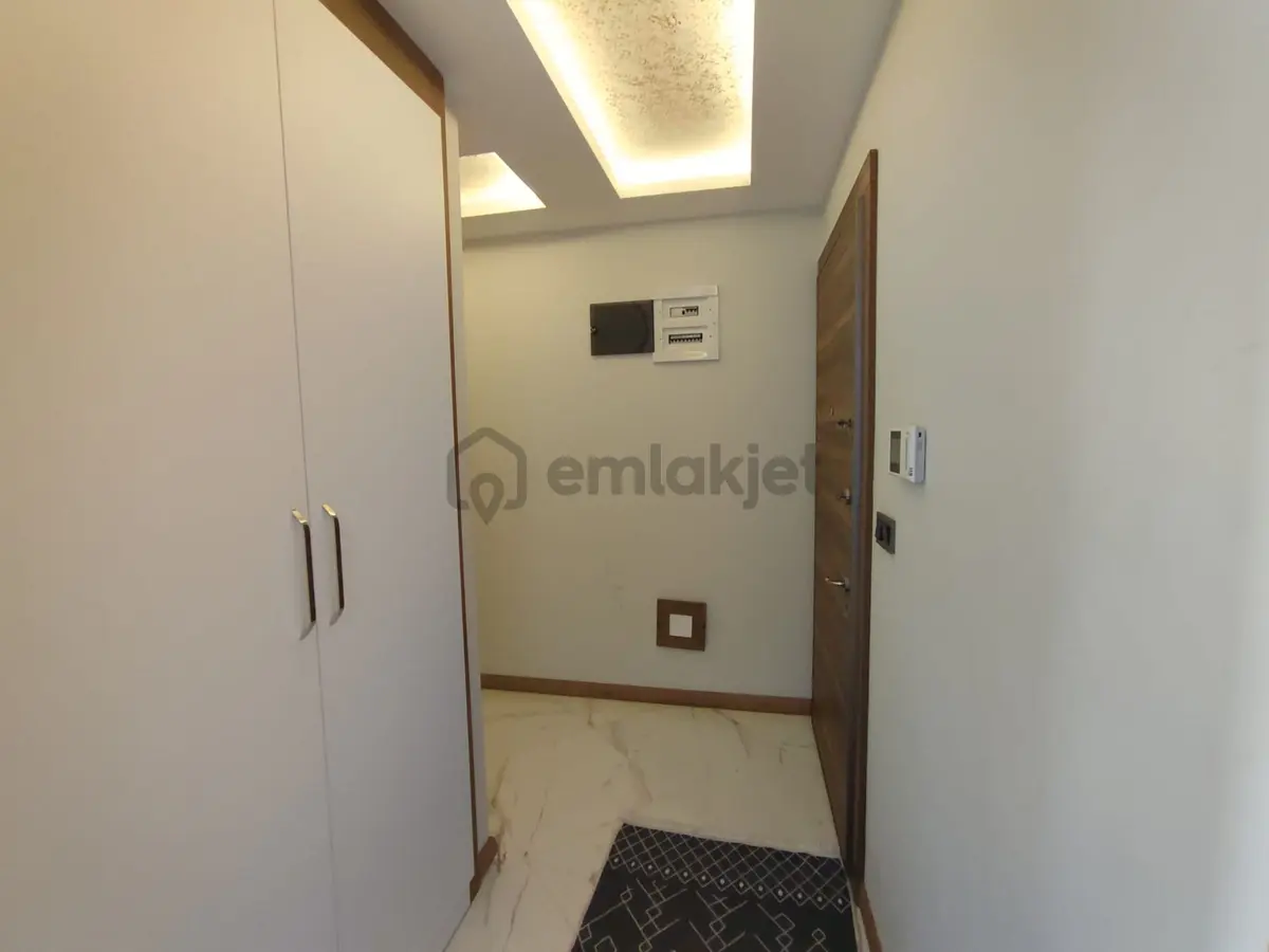 Kuşadası Değirmenderede Elit Bir Sitede 2+1 Kiralık Daire - 7