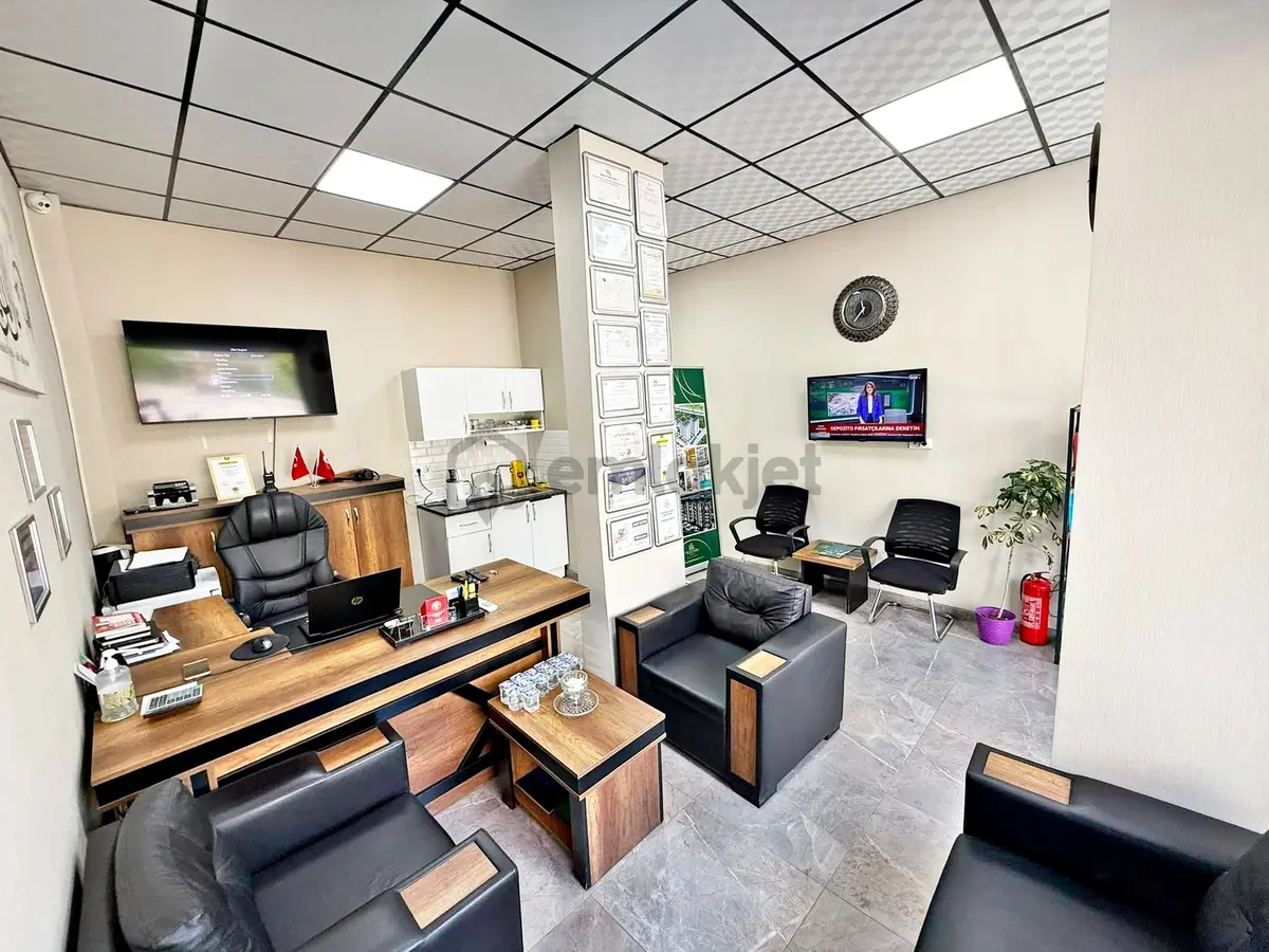 Cadde Üzerinde Antarese 750m Mesafede Devren Kiralık Ofis Dükkan - 5