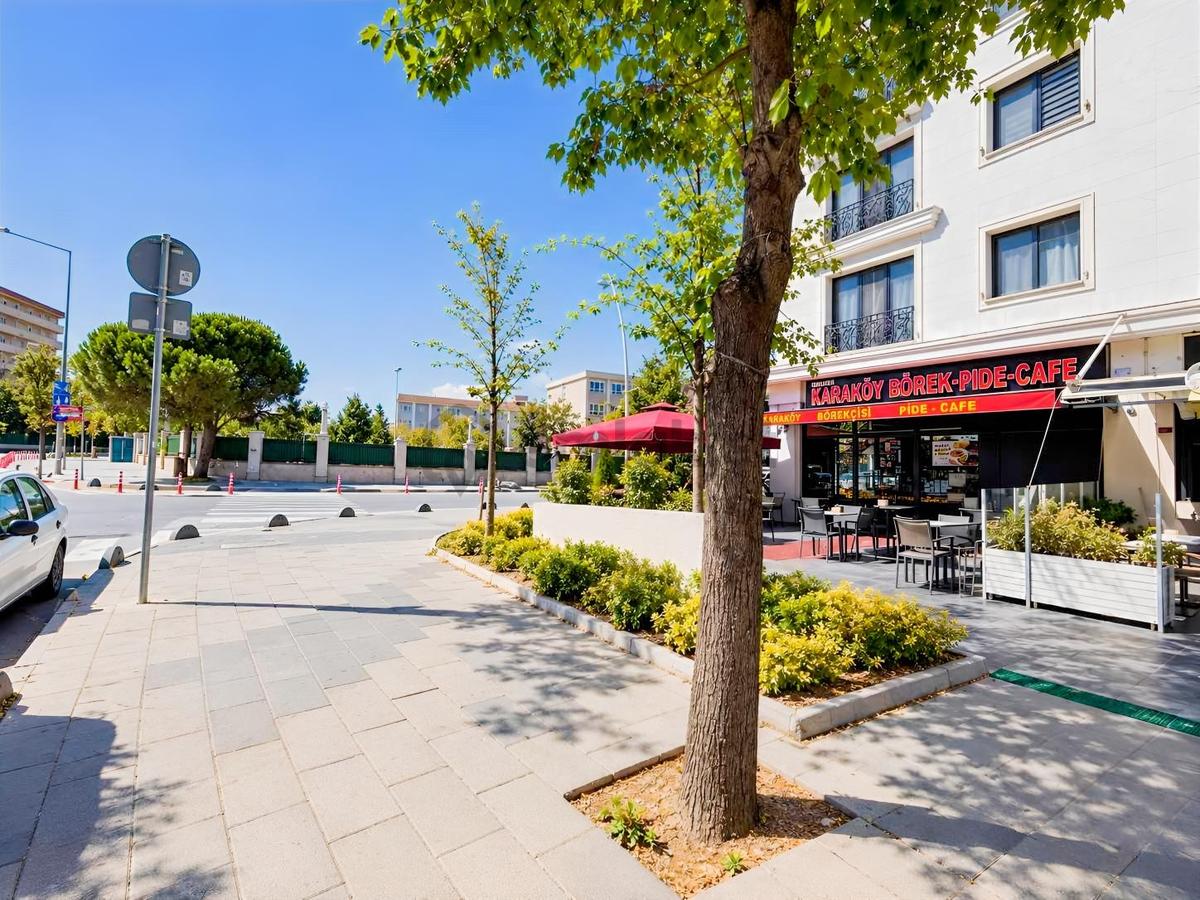 Büyükçekmecede Yüksek Cirolu | Devren Kiralık Restorant - 13