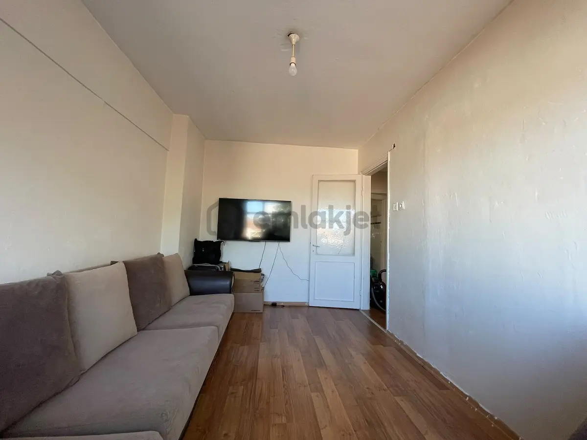 Üsküdar Marmaraya Yakın Arakat Balkonlu 2+1 Daire - 3