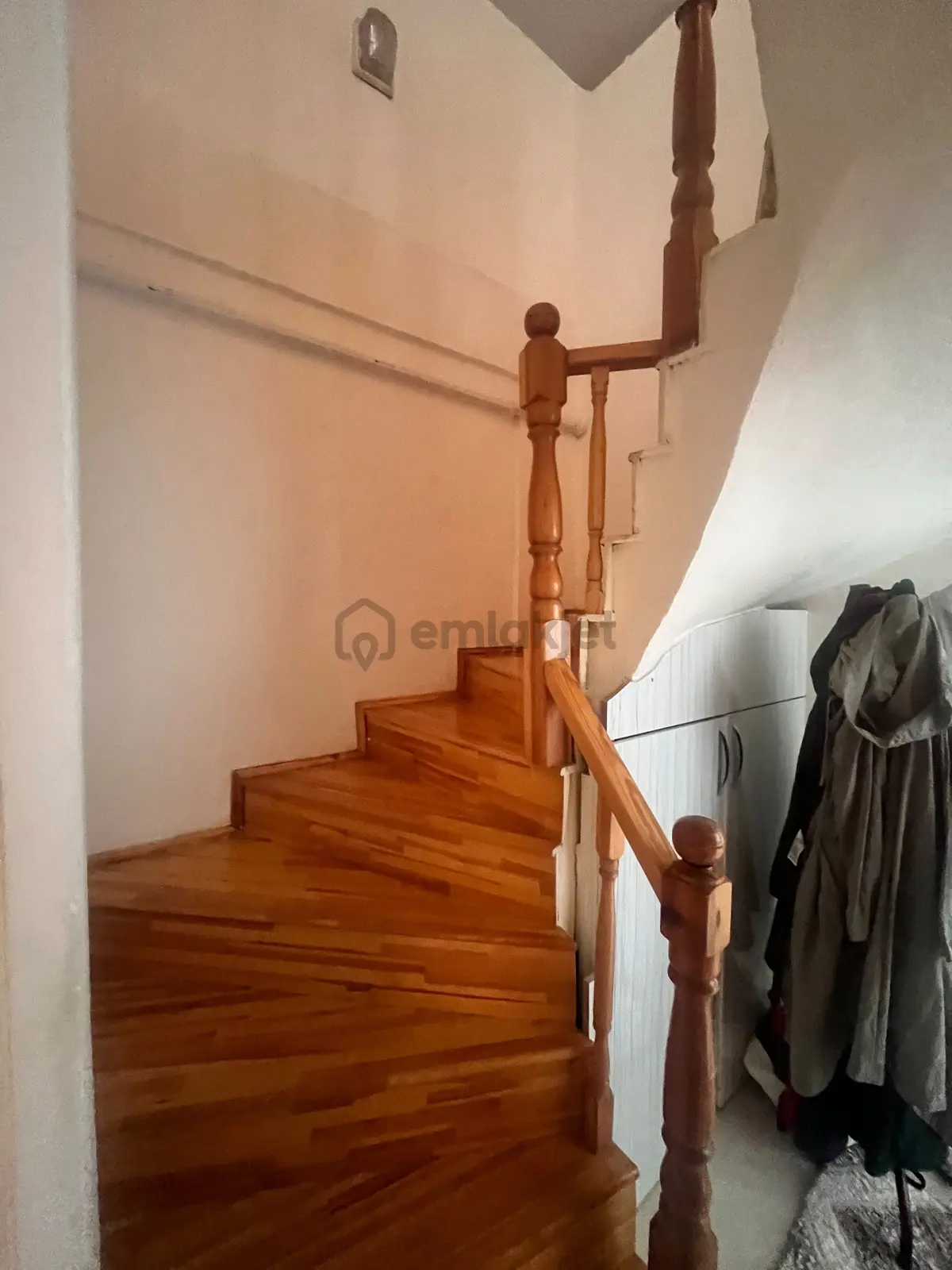 Seferihisar Camikebir Mahallesinde Tam Merkezde 3+1 Dubleks - 22