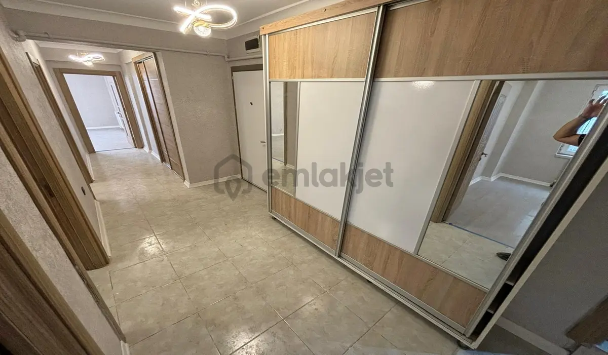 Kanunide Açık Cepheli Full Lüx Yapılı Asansörlü Ebeveyn Banyolu - 11