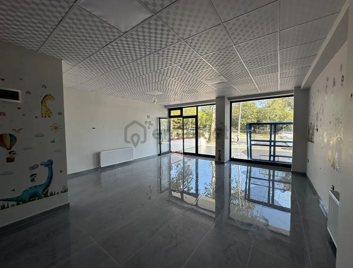 Atatürk Mah. Cadde Üzerinde Düz Giriş Kiralık İşyeri - 11