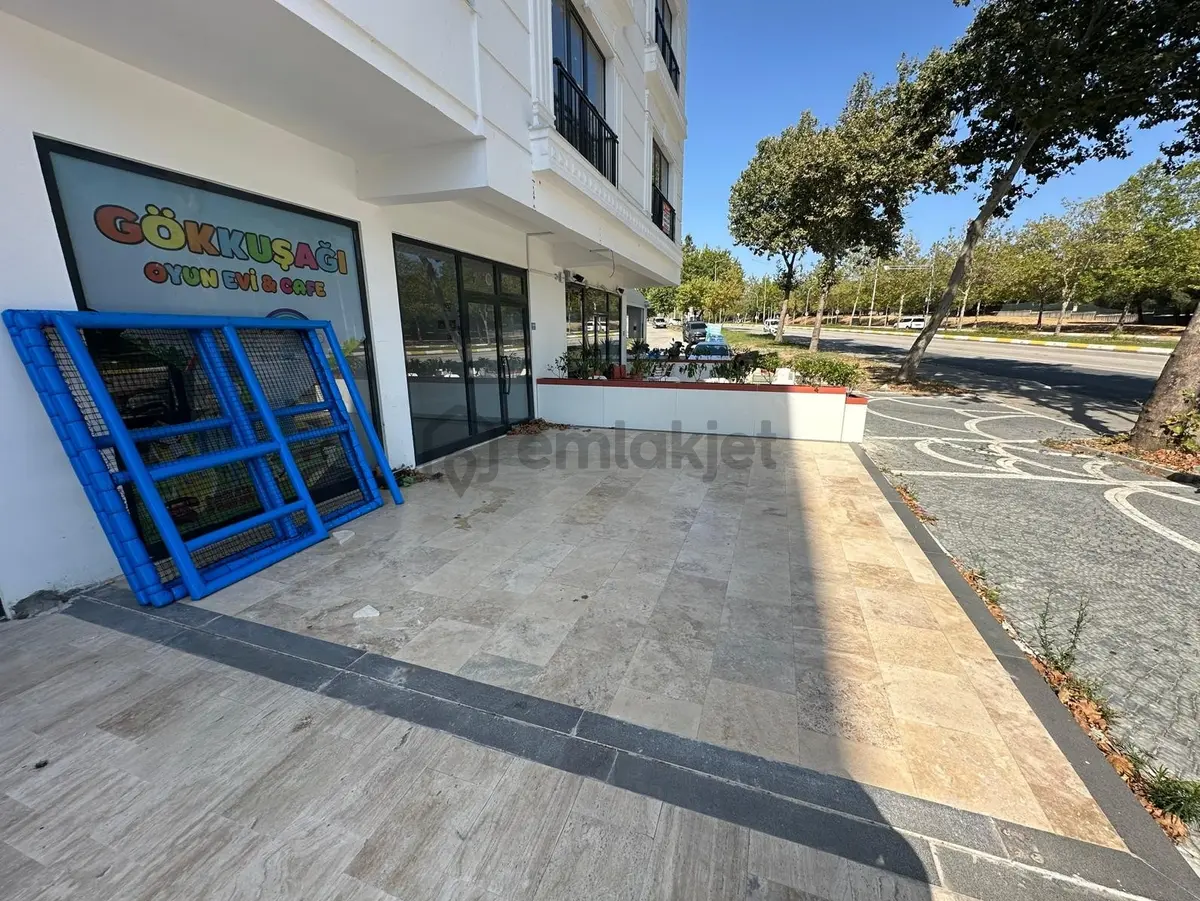 Atatürk Mah. Cadde Üzerinde Düz Giriş Kiralık İşyeri - 14