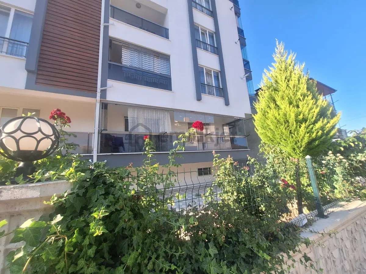 Isparta Vatan Mahallesinde 2+1 Satılık Daire - 10