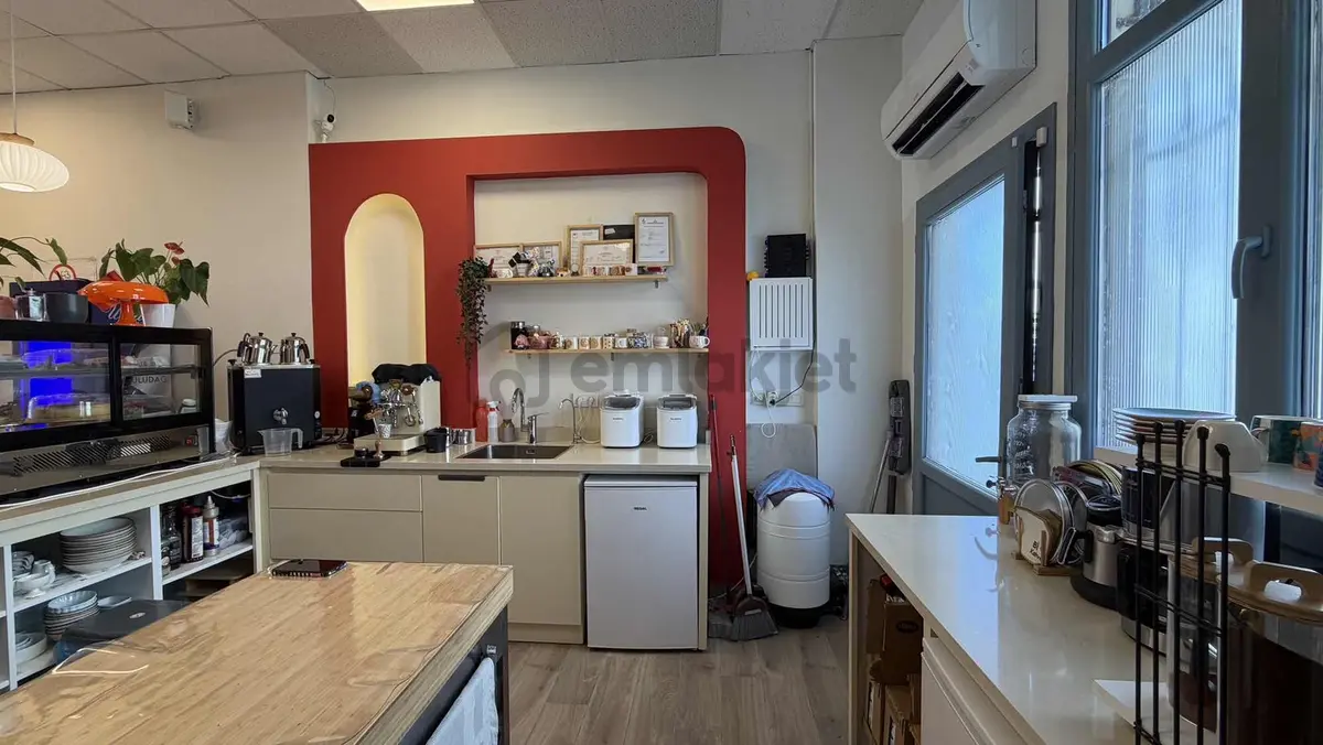 Güzelbahçe Yelki'de|işlek Caddede Devren Kiralık İşyeri - 3