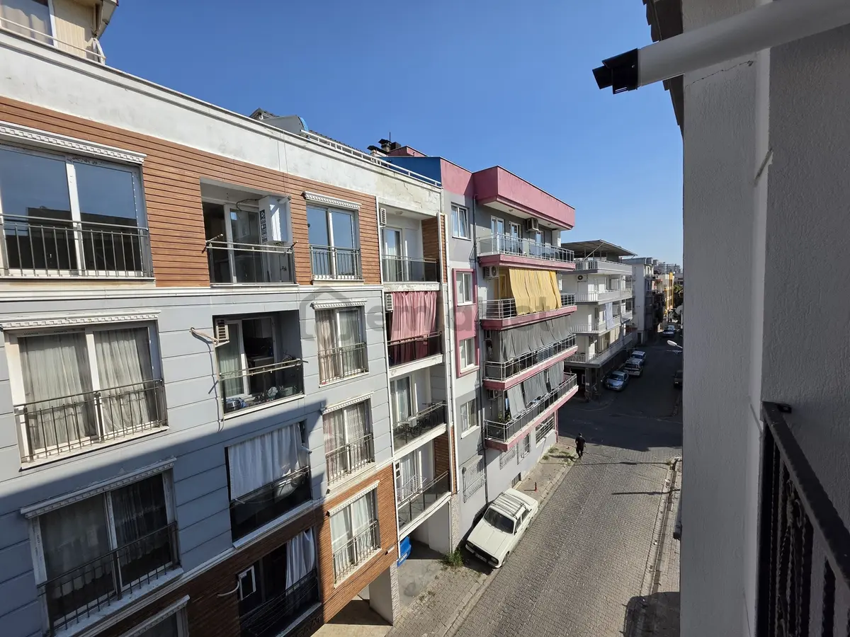 Remax Pin'den Aydın Orta Mh 1+1 Eşyalı Doğalgazlı Klimalı Daire - 13