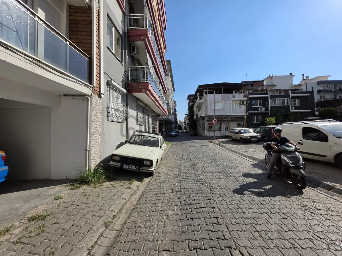 Remax Pin'den Aydın Orta Mh 1+1 Eşyalı Doğalgazlı Klimalı Daire - 11