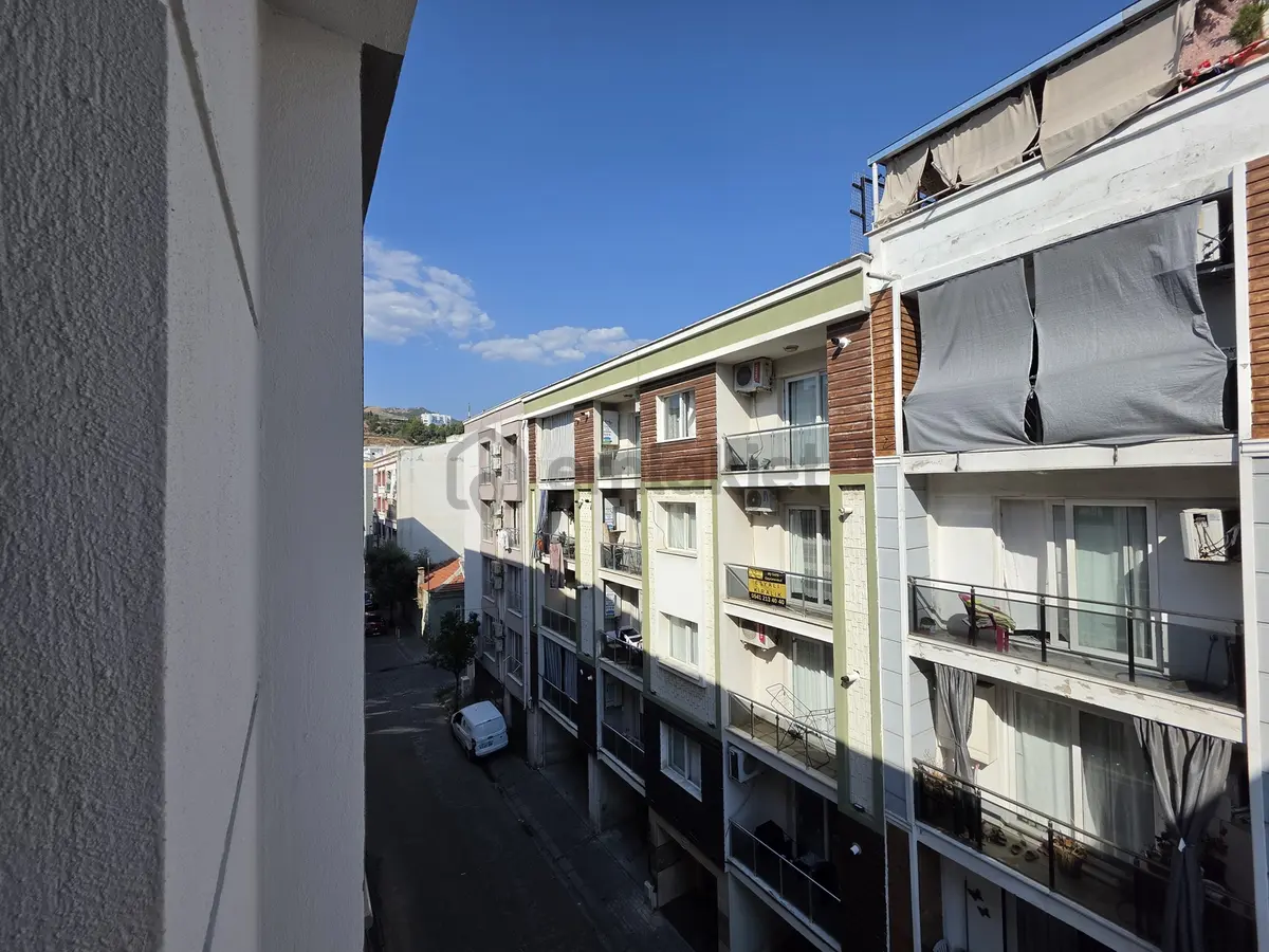 Remax Pin'den Aydın Orta Mh 1+1 Eşyalı Doğalgazlı Klimalı Daire - 5