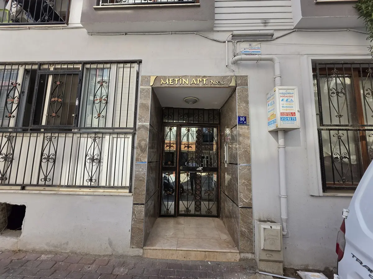 Remax Pin'den Aydın Orta Mh 1+1 Eşyalı Doğalgazlı Klimalı Daire - 12