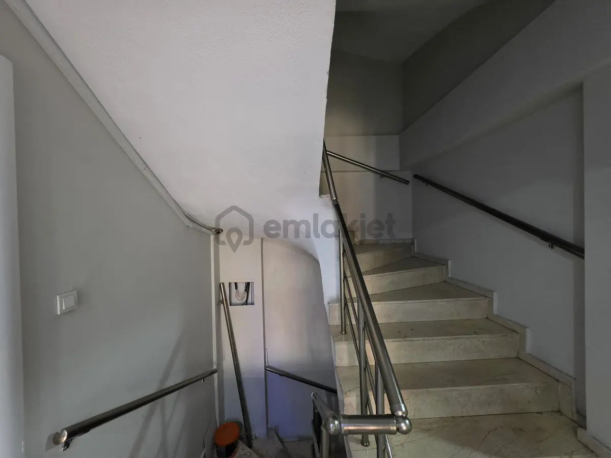 Remax Pin'den Aydın Orta Mh 1+1 Eşyalı Doğalgazlı Klimalı Daire - 4
