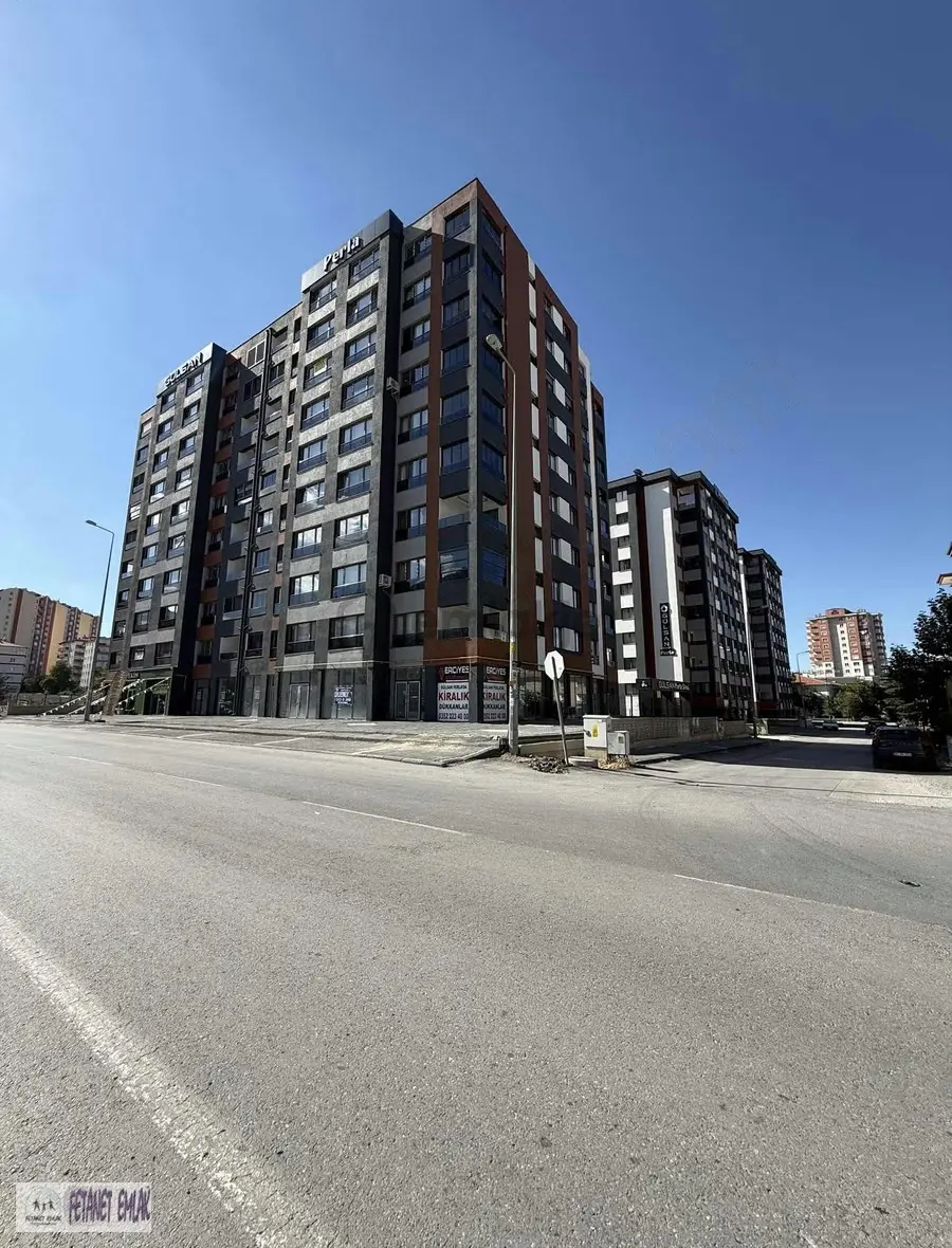 Fetanet Emlaktan Talas Bahçelievlerde Ara Kat Lüks 3+1 Odalı