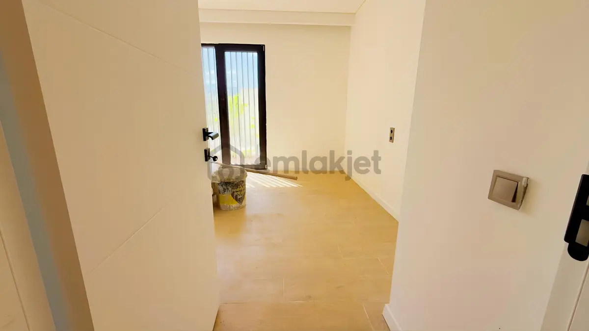 Remax Rahşan Çam'dan | Park 22 Projesinde Bahçeli Lüx Daire - 24