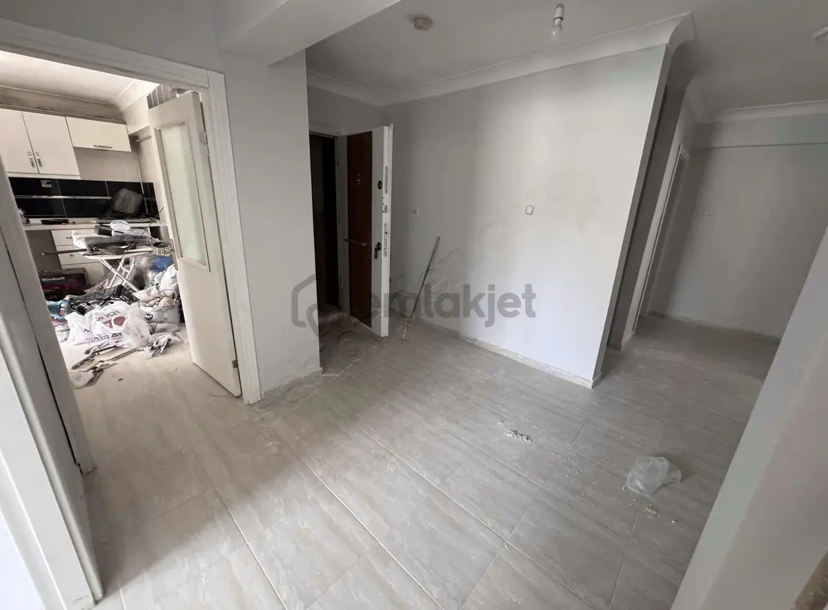 Derman'dan Cadde Üzerinde 3+1 Altı Daire Ön Cephe - 4