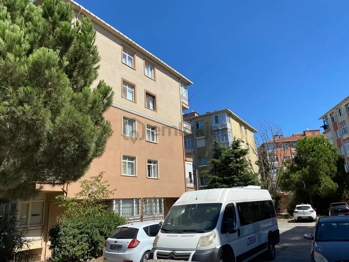 Necip Emlaktan Kiralık 3+1 Daire