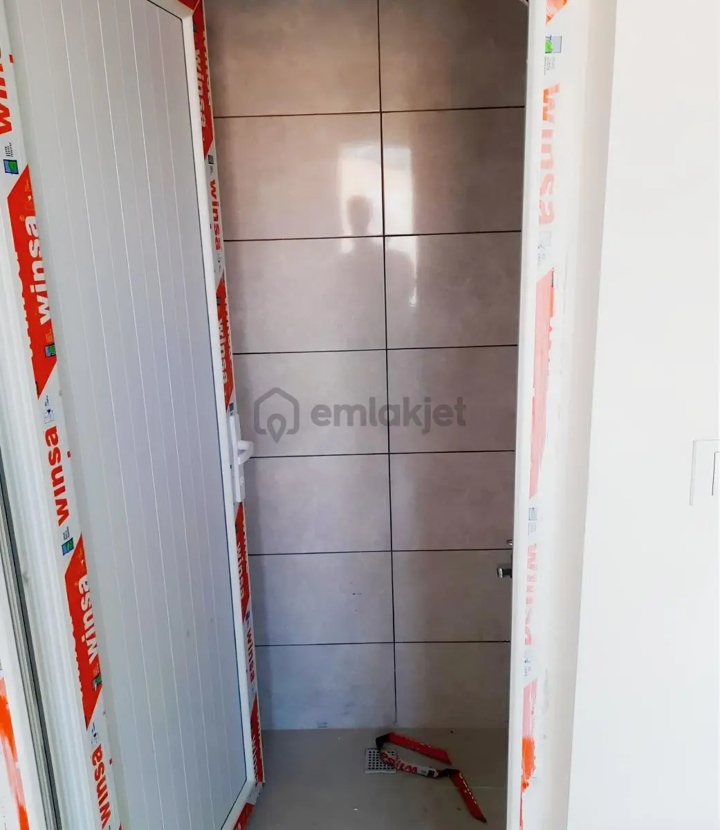 Fırat Büfe Yanında Kiralık 3+1 Daire - 9