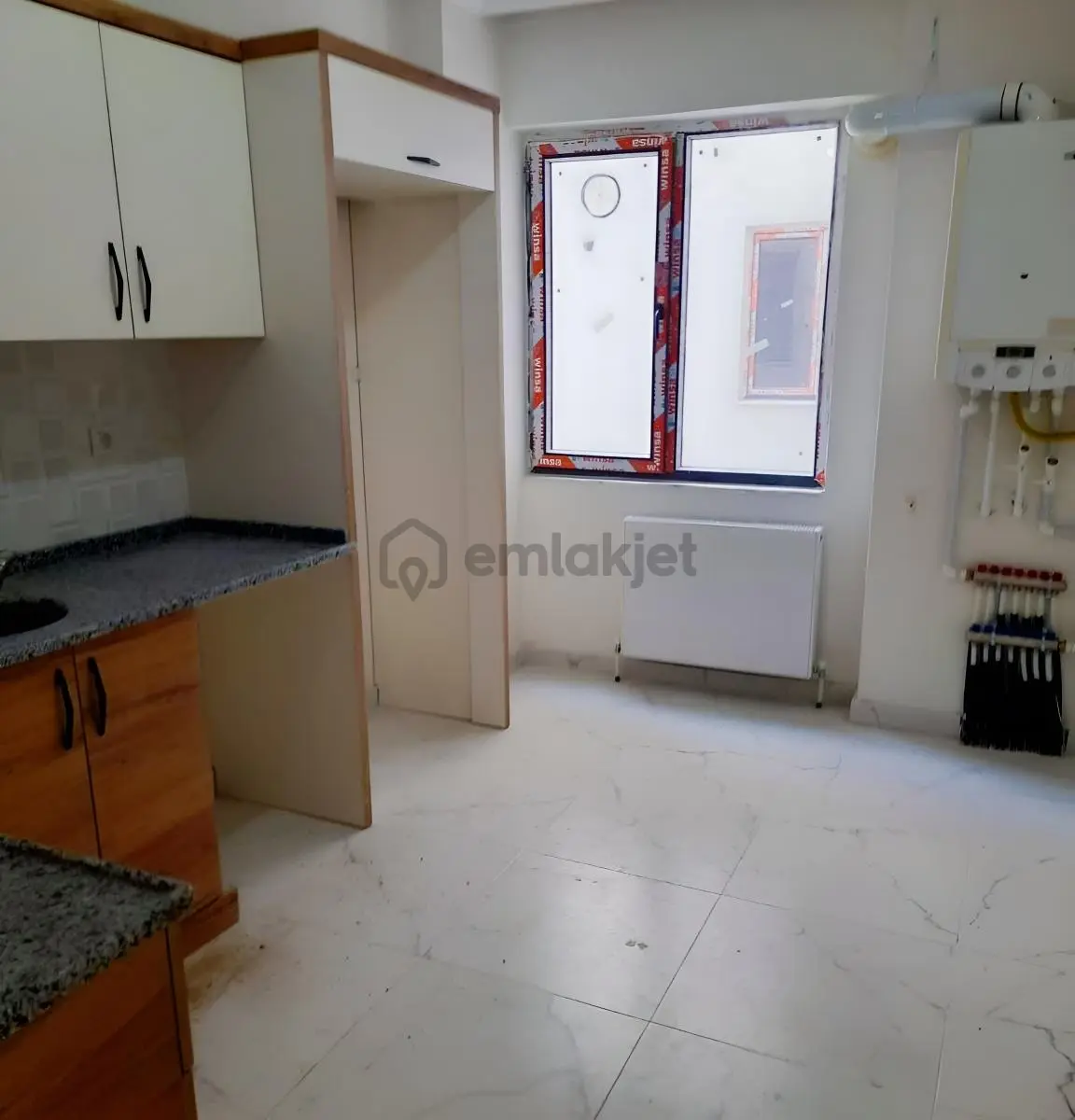 Fırat Büfe Yanında Kiralık 3+1 Daire - 8