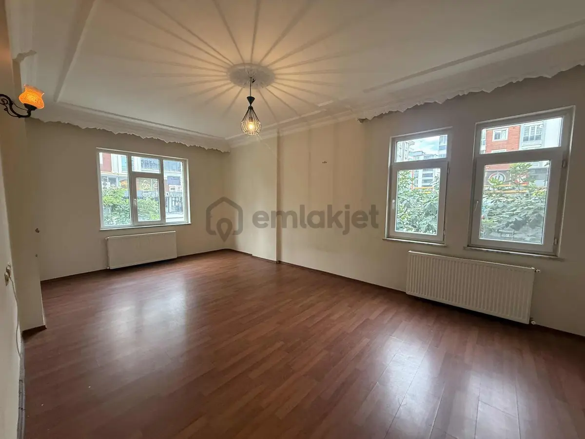 Yağmur Emlak'tan Tekkeköyde Cadde Üstü Kiralık 3+1 Daire - 3