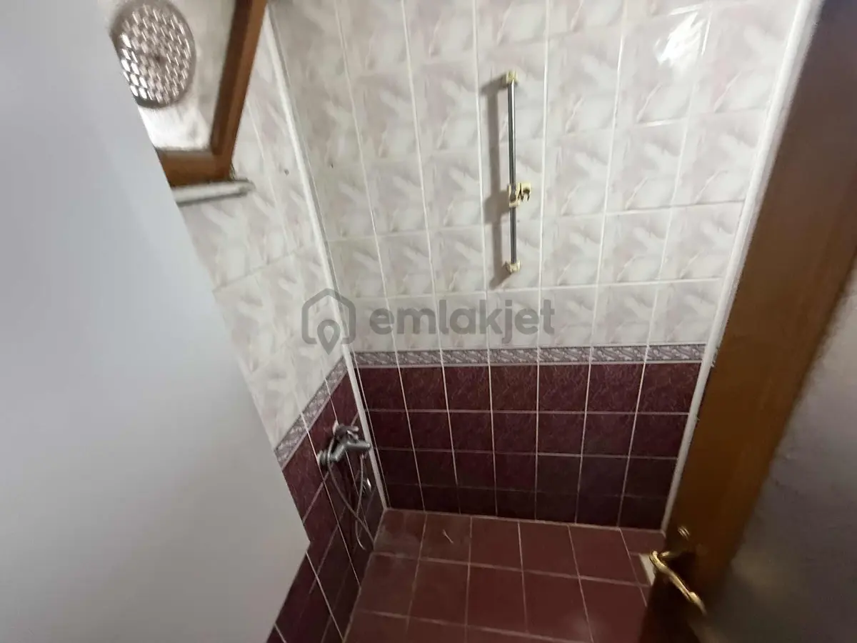 Yağmur Emlak'tan Tekkeköyde Cadde Üstü Kiralık 3+1 Daire - 24