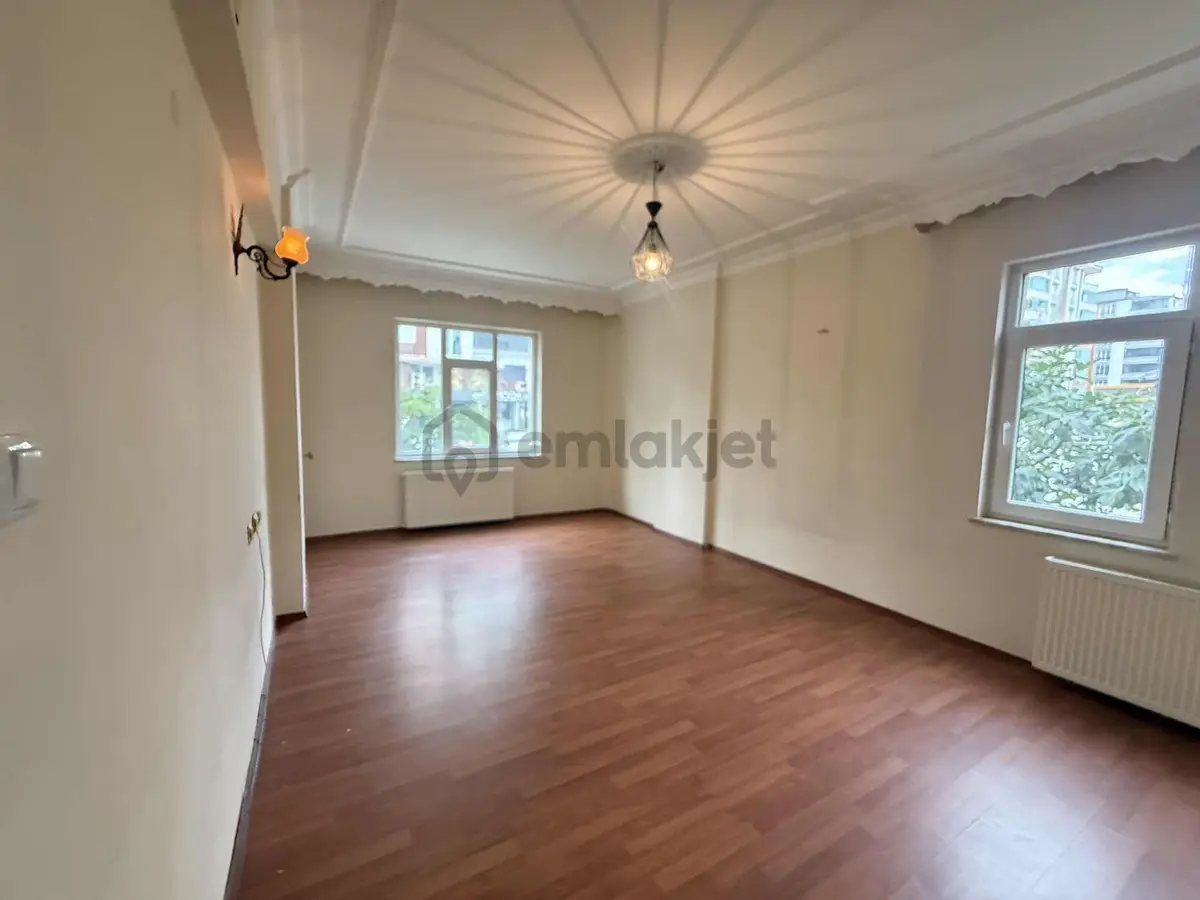Yağmur Emlak'tan Tekkeköyde Cadde Üstü Kiralık 3+1 Daire - 12