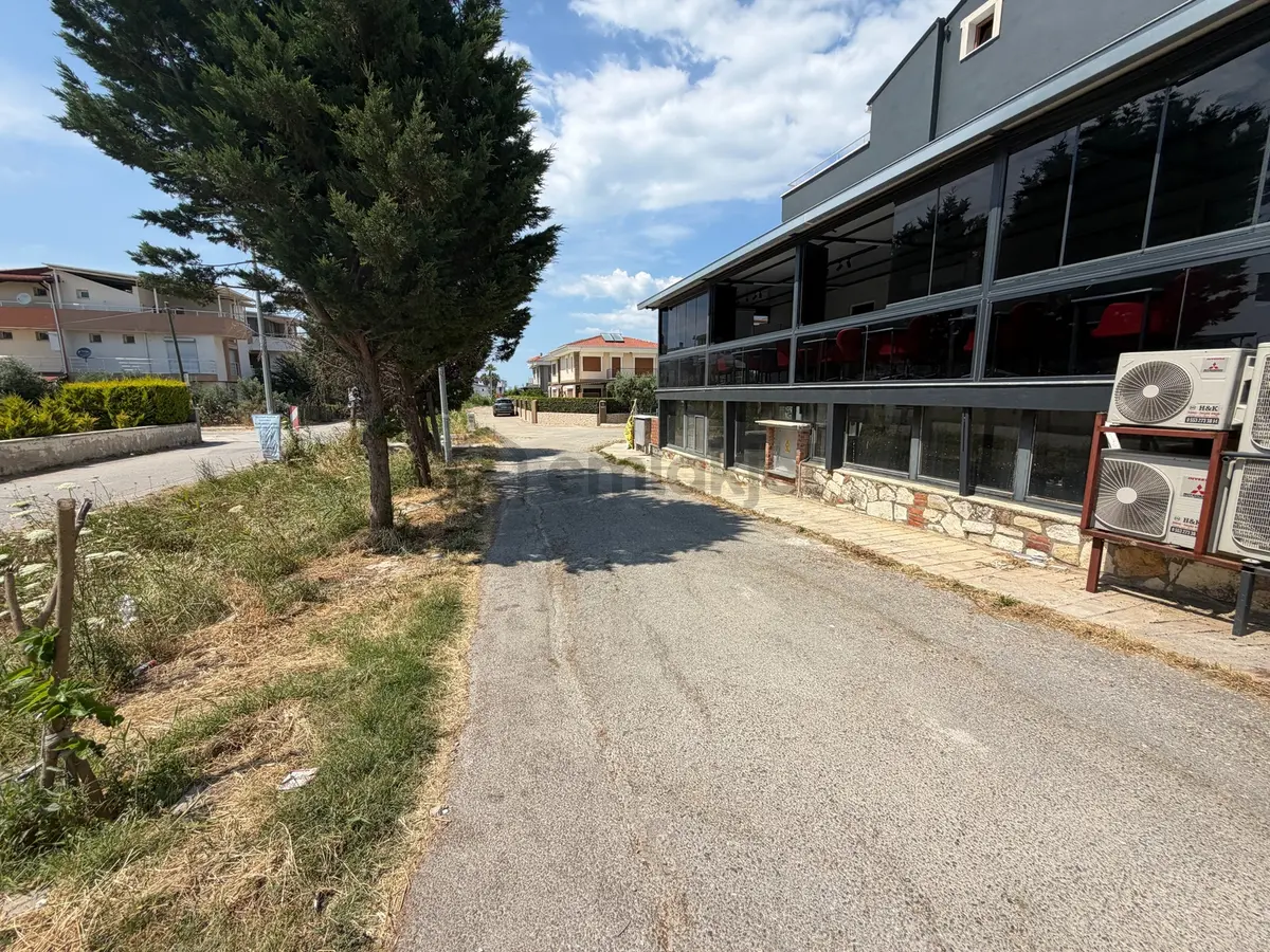 Urla Kalabak'ta Yola Yakın Kiralık Depo - 17