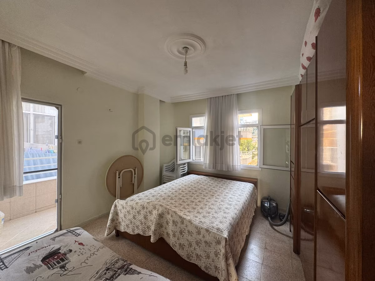 Ayaş Site İçinde Satılık Geniş 1+1 Ara Kat Daire - 14