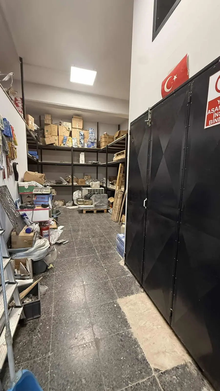 Batı İş Merkezinde Cadde Üzeri 180 M² 3 Katlı İşyeri - 21