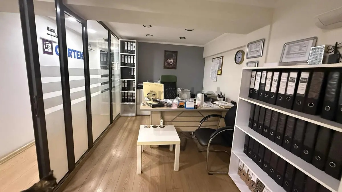 Batı İş Merkezinde Cadde Üzeri 180 M² 3 Katlı İşyeri - 17