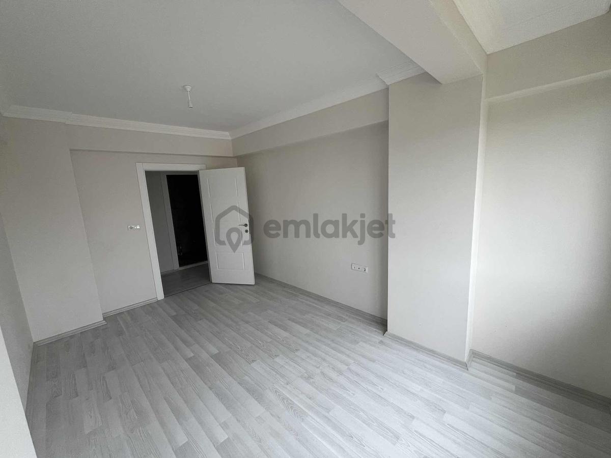 Taşköprü Yolunda Geniş Ferah 3+1 Daire - 21