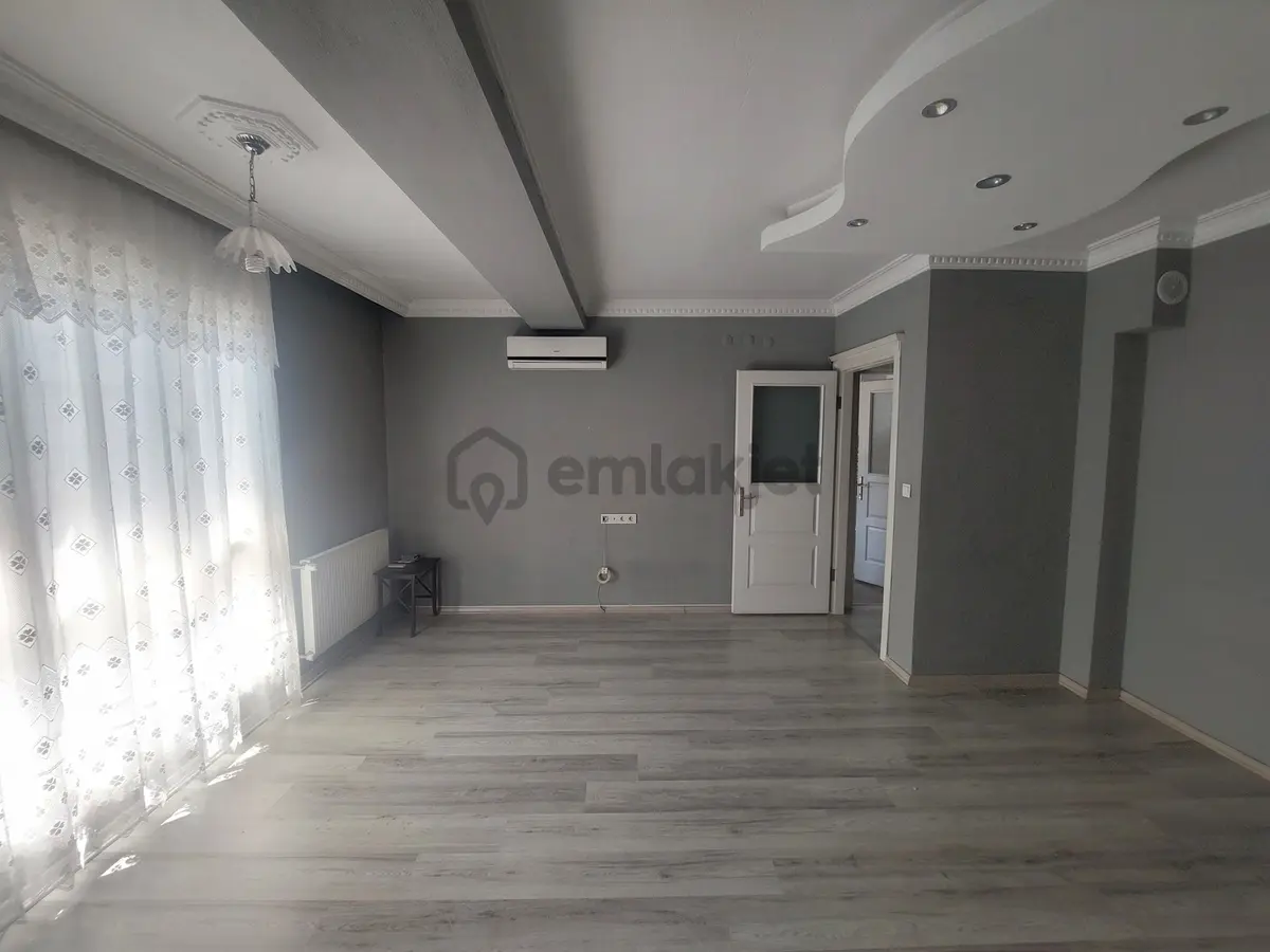 Kampüse 100m Balkonlu,d.gazlı,klimalı, Ayrı Mutfak 75m2 1+1 - 6