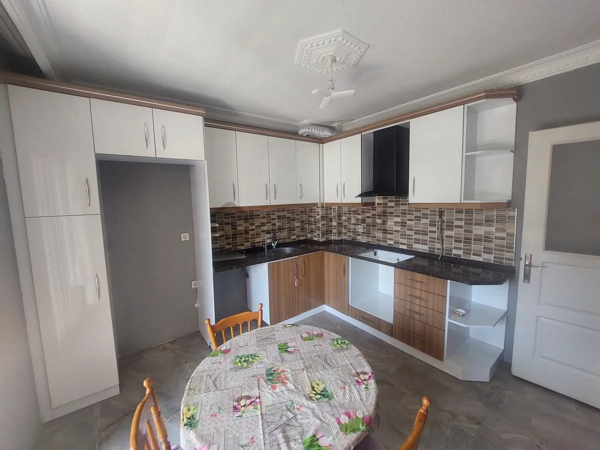 Kampüse 100m Balkonlu,d.gazlı,klimalı, Ayrı Mutfak 75m2 1+1 - 8
