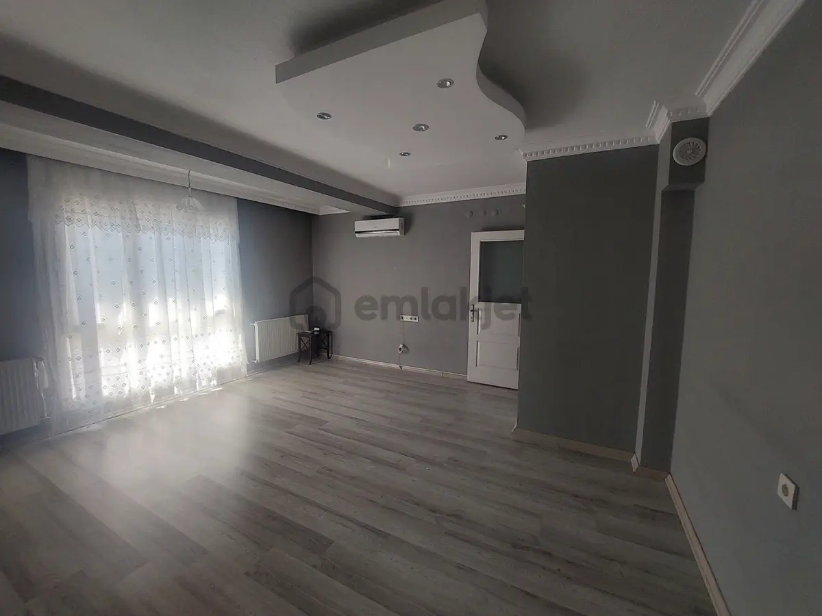 Kampüse 100m Balkonlu,d.gazlı,klimalı, Ayrı Mutfak 75m2 1+1 - 5