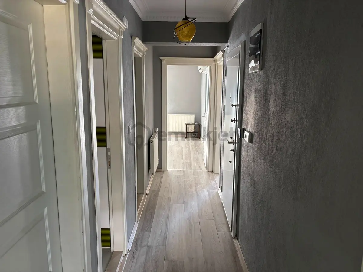 Kampüse 100m Balkonlu,d.gazlı,klimalı, Ayrı Mutfak 75m2 1+1 - 30