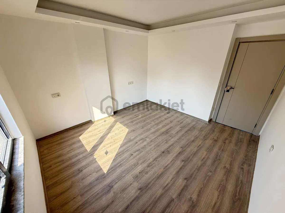 2.5_milyon_kredi_limitli_asansörlü_katta_mükemmel_konumda_sıfır_ - 13