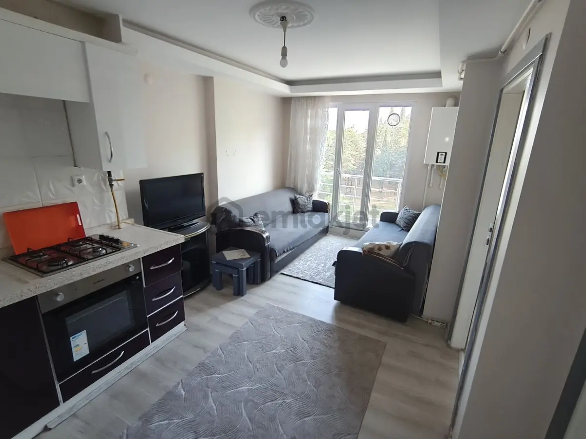 Nef Caddesine 2 Dk. Full Eşyalı Kullanışlı 1+1
