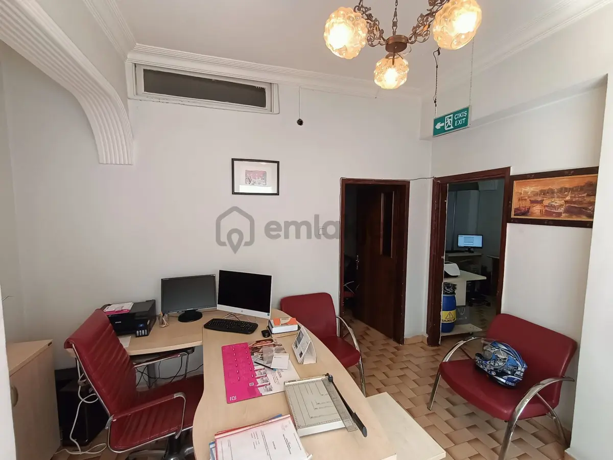 Alemdar Caddesinde Tabela Değeri Yüksek Kaçırılmayacak Ofis - 11