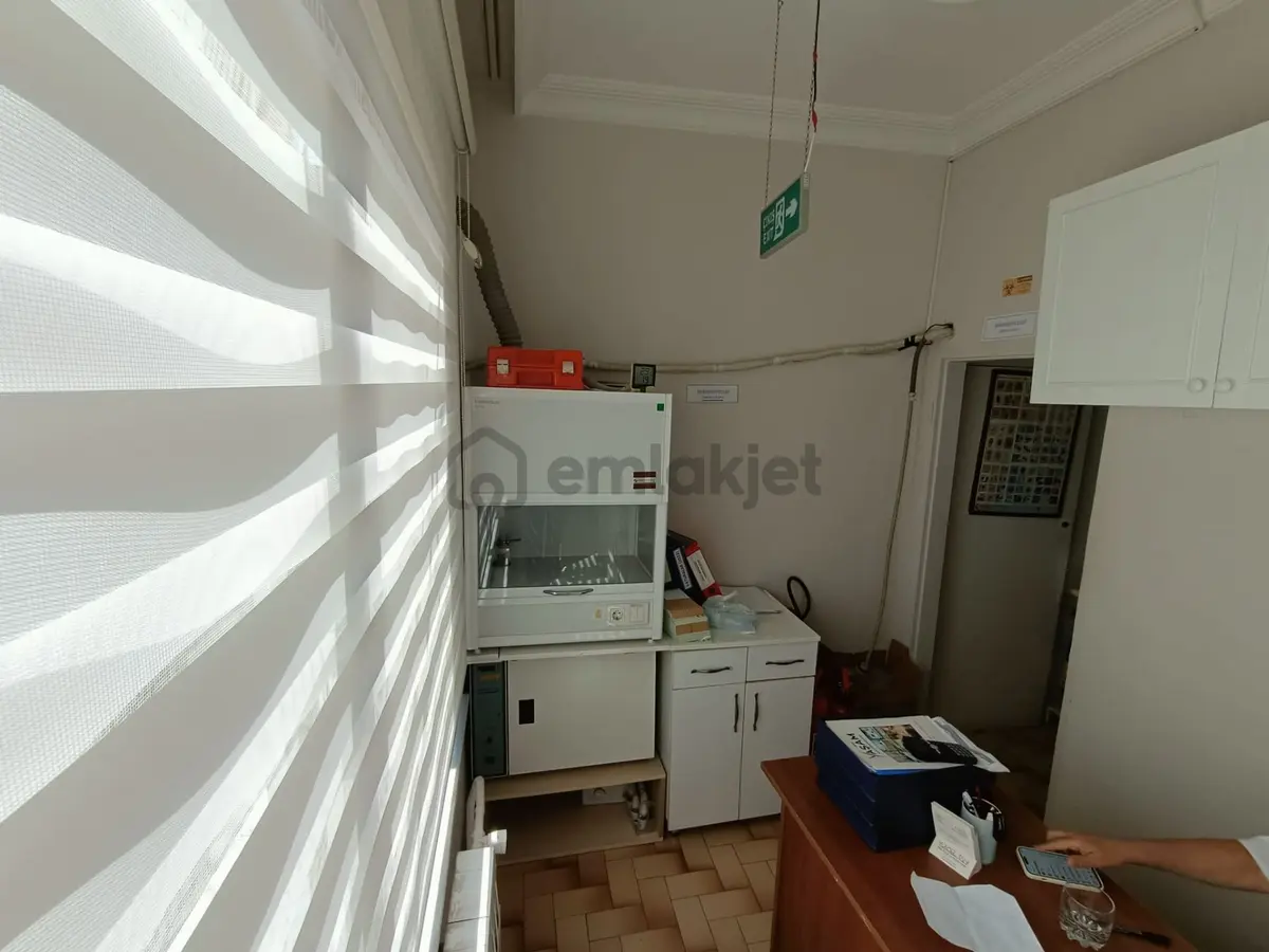 Alemdar Caddesinde Tabela Değeri Yüksek Kaçırılmayacak Ofis - 18