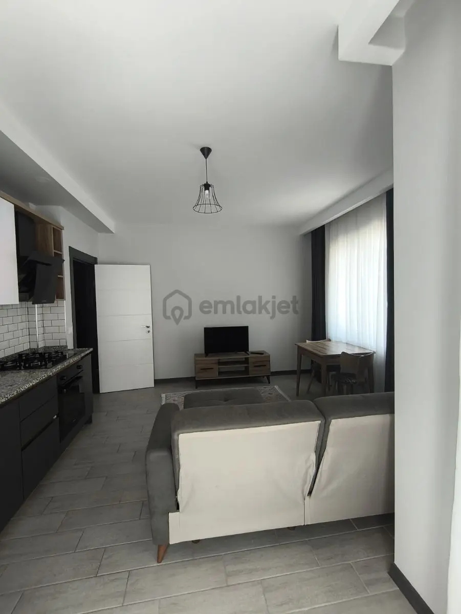 Eşyalı 1+1 Merkezde Sorunsuz Oturuma Hazır - 8