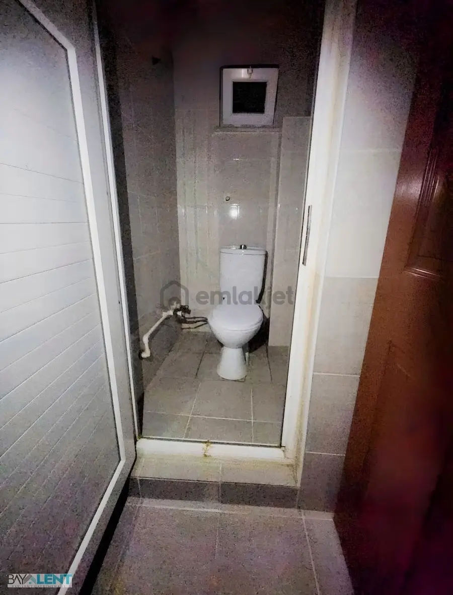 Hasan Basri Çantay Mahallesinde Bahçeli 2+1 Kiralık Daire - 19