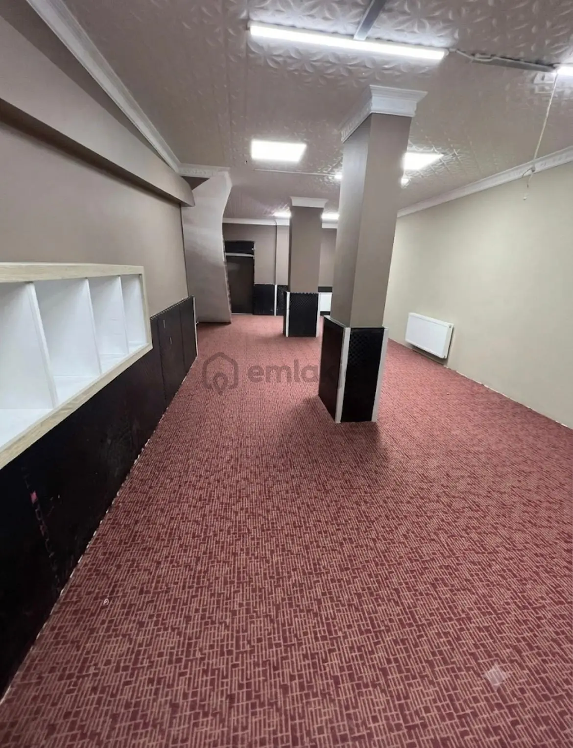 Uludağ Caddesi'nde 2 Katlı Bahçeli Kiralık Dükkan - 7