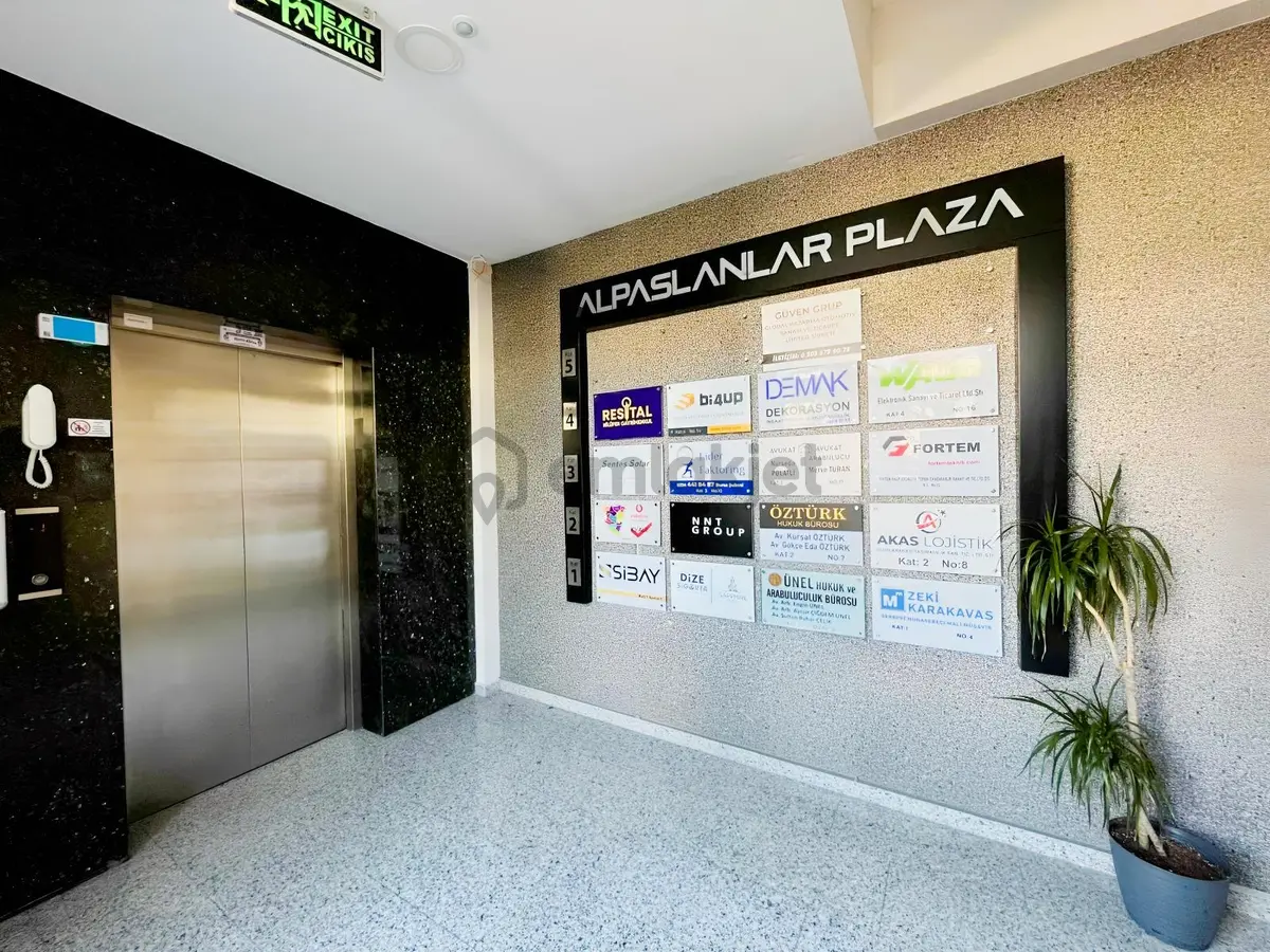 Beşevlerde Panoramik Manzaralı 155 M² Prestijli Ofis - 3