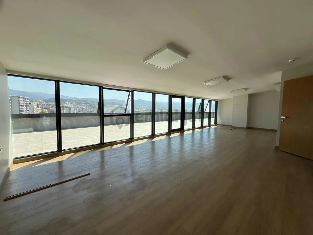 Beşevlerde Panoramik Manzaralı 155 M² Prestijli Ofis - 7