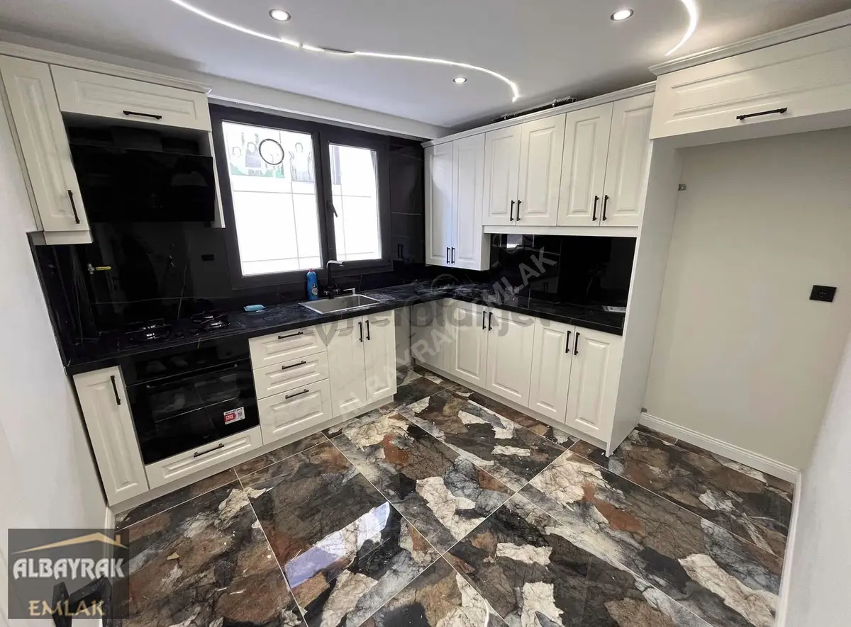 Albayraktan 3+1/ultra Lüks/e.banyo/açk-kap Otoprk./sıfır