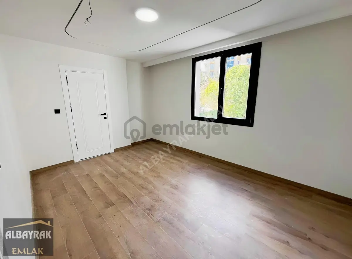 Albayraktan 3+1/ultra Lüks/e.banyo/açk-kap Otoprk./sıfır - 25