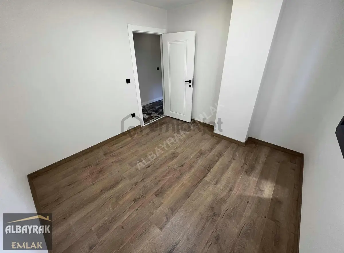 Albayraktan 3+1/ultra Lüks/e.banyo/açk-kap Otoprk./sıfır - 23