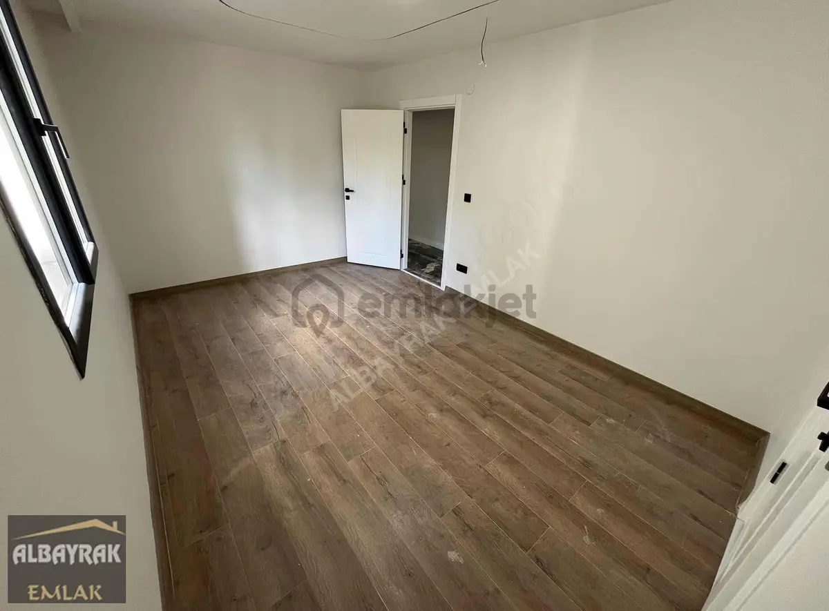 Albayraktan 3+1/ultra Lüks/e.banyo/açk-kap Otoprk./sıfır - 33