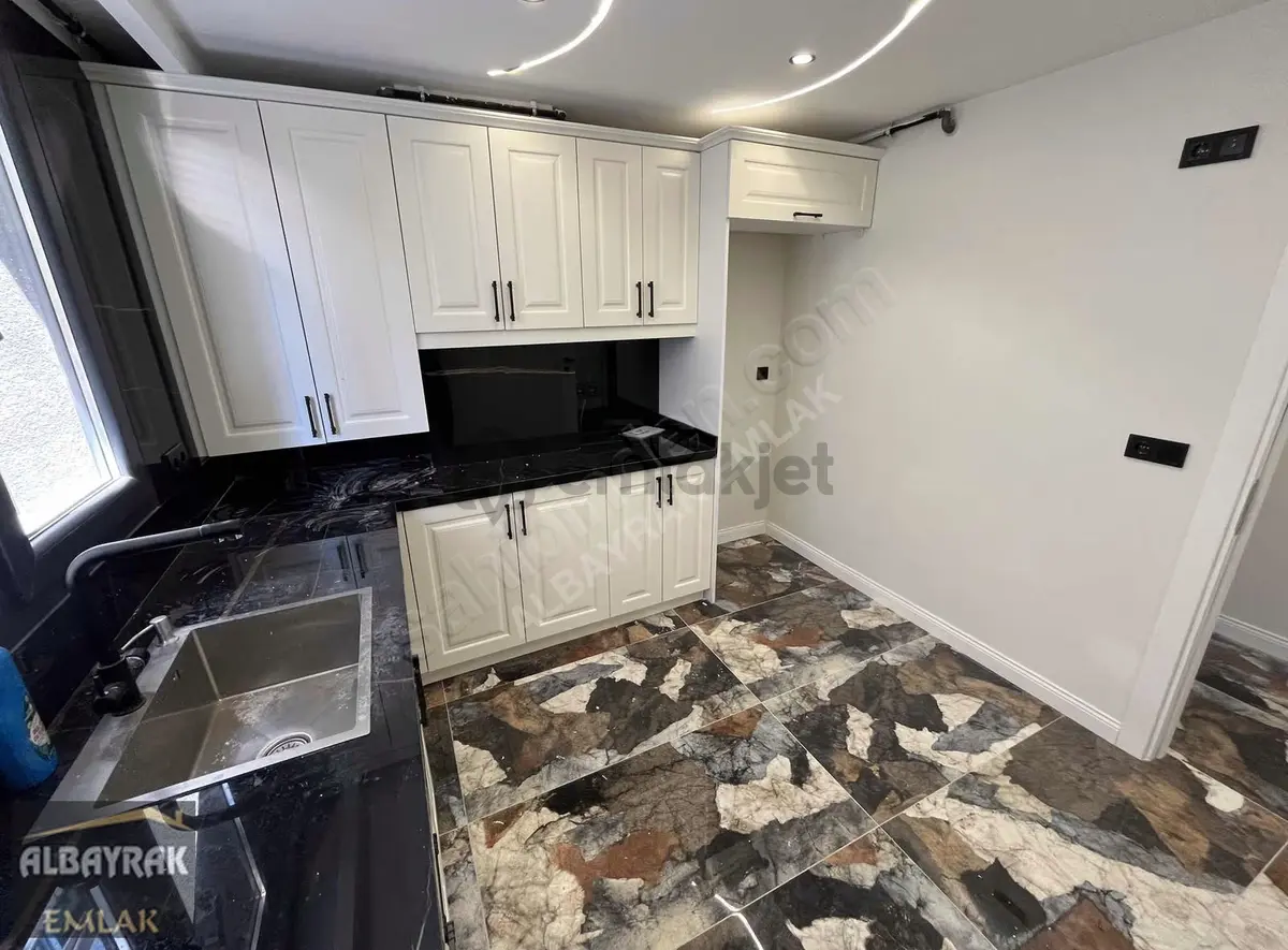 Albayraktan 3+1/ultra Lüks/e.banyo/açk-kap Otoprk./sıfır - 11