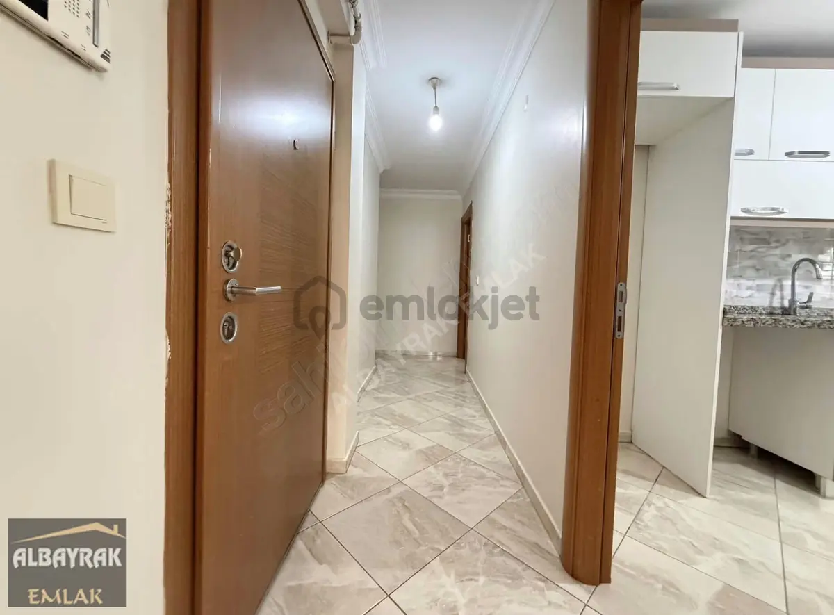 Albayrak Emlaktan Metro Yakın Kullanışlı Yeni Bınada Daire - 18
