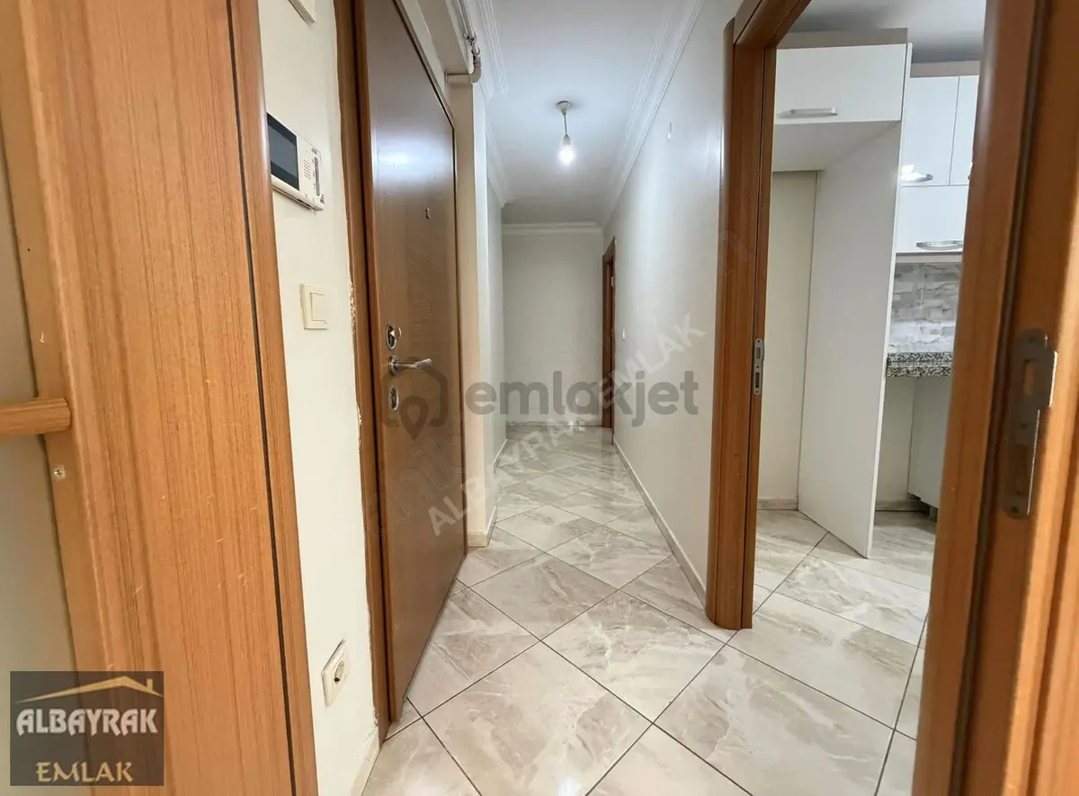 Albayrak Emlaktan Metro Yakın Kullanışlı Yeni Bınada Daire - 19