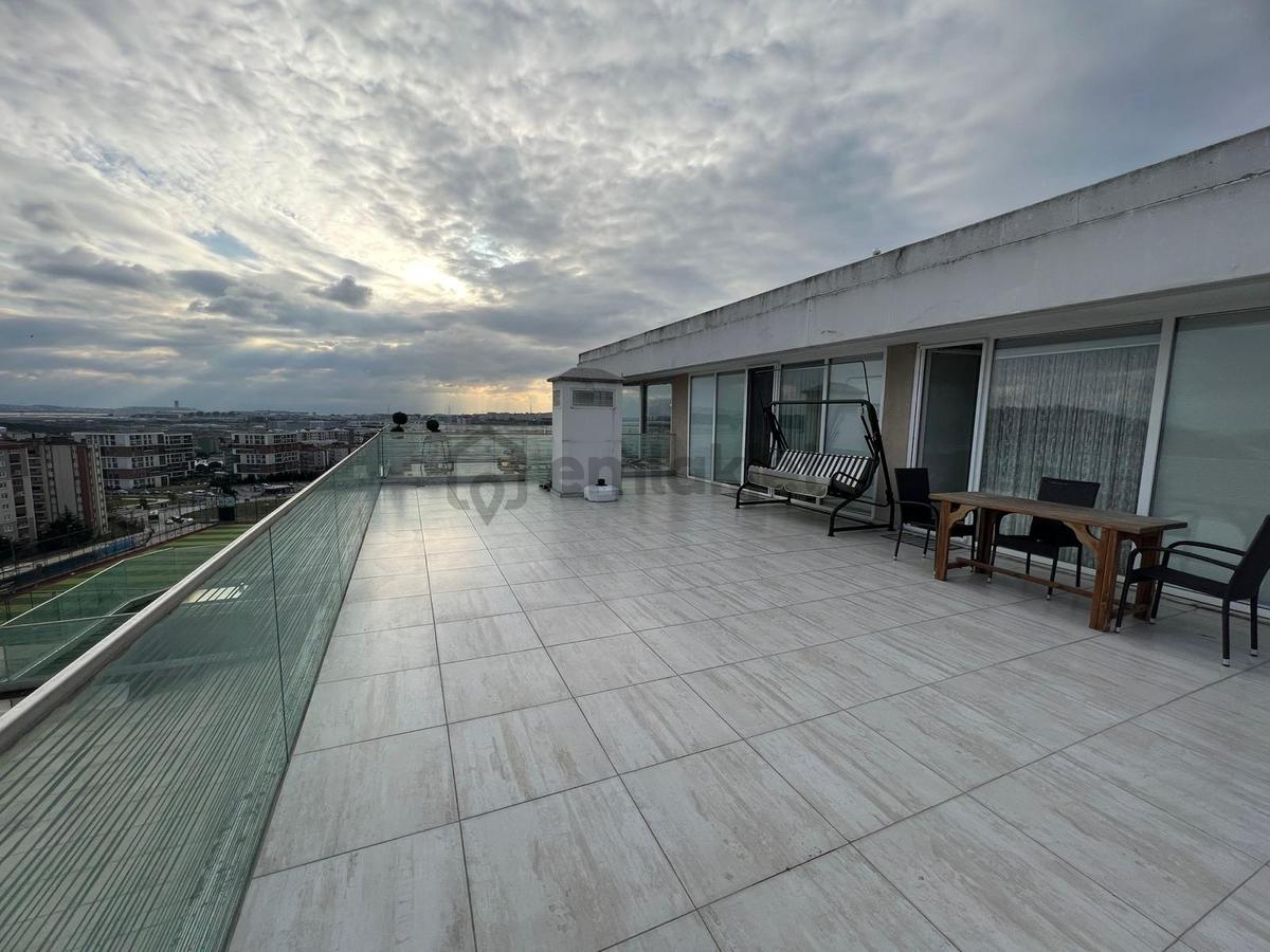 Viaport Houses & Suites Teraslı 5+1 Dubleks Satılık